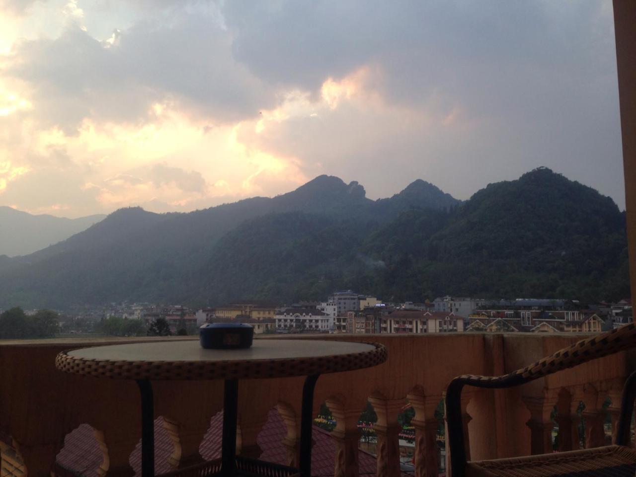 Manh Linh Guest House Sapa Exteriör bild
